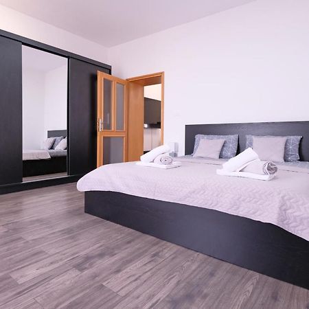 Apartment Klea - Cosy, Near City Center PUY 외부 사진