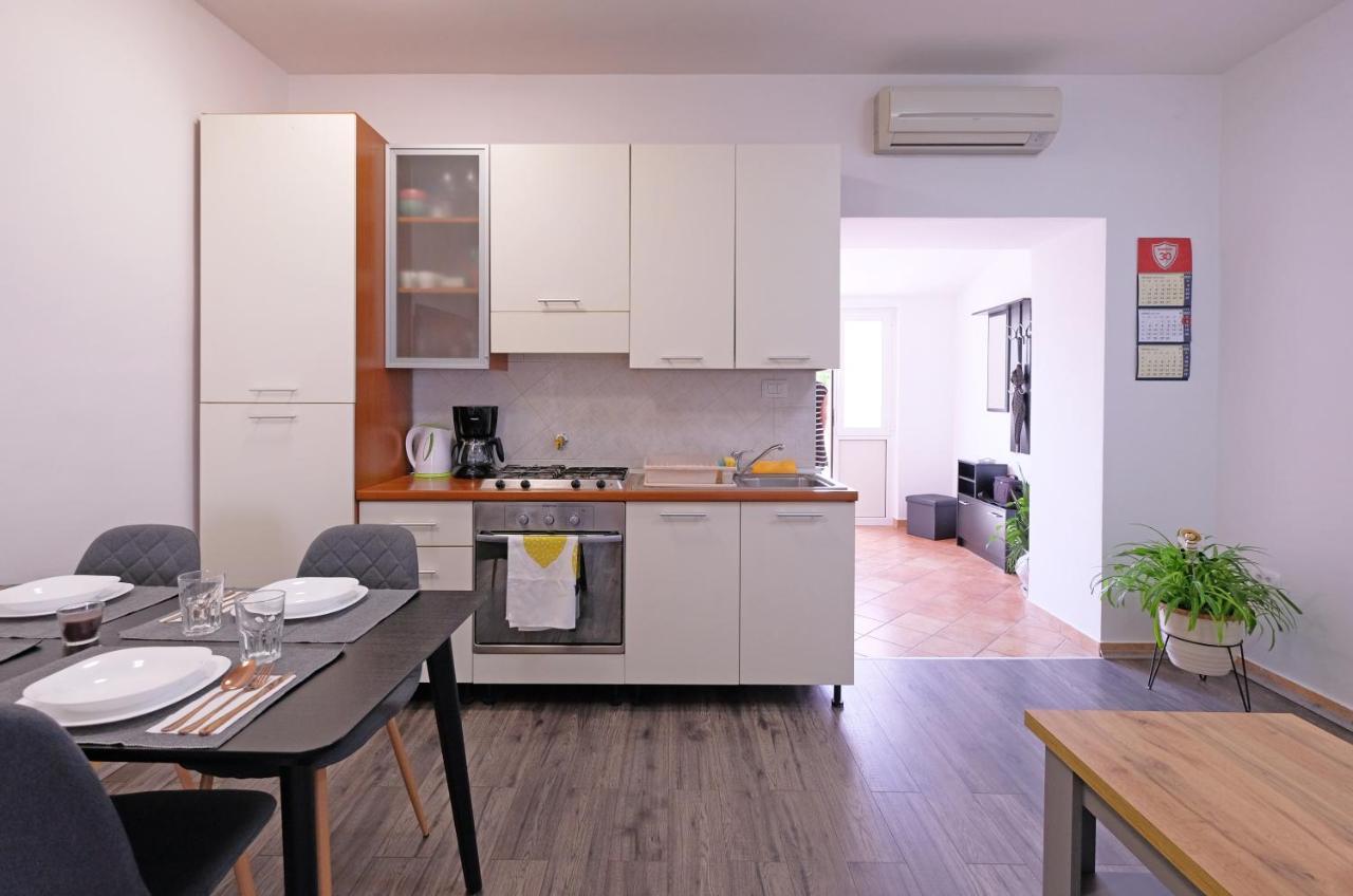 Apartment Klea - Cosy, Near City Center PUY 외부 사진