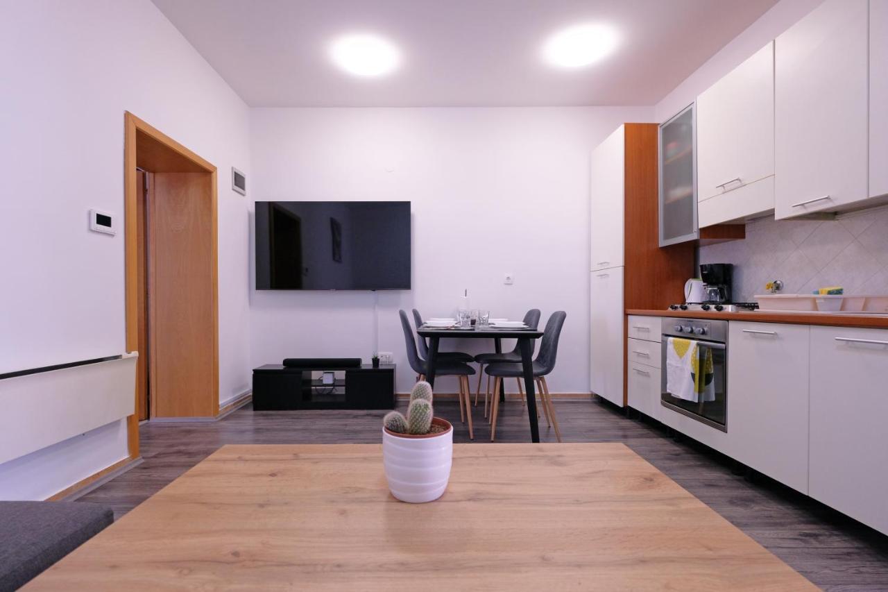 Apartment Klea - Cosy, Near City Center PUY 외부 사진